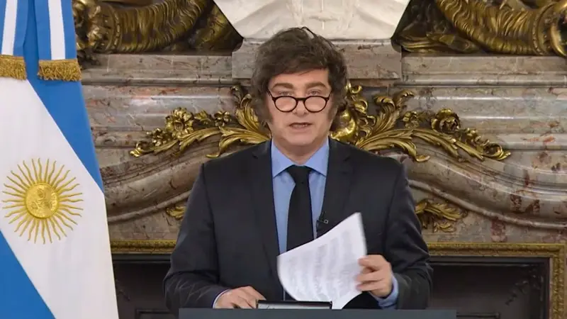Presupuesto 2026: Promesas en Cadena Nacional y Ajuste Encubierto en Cifras