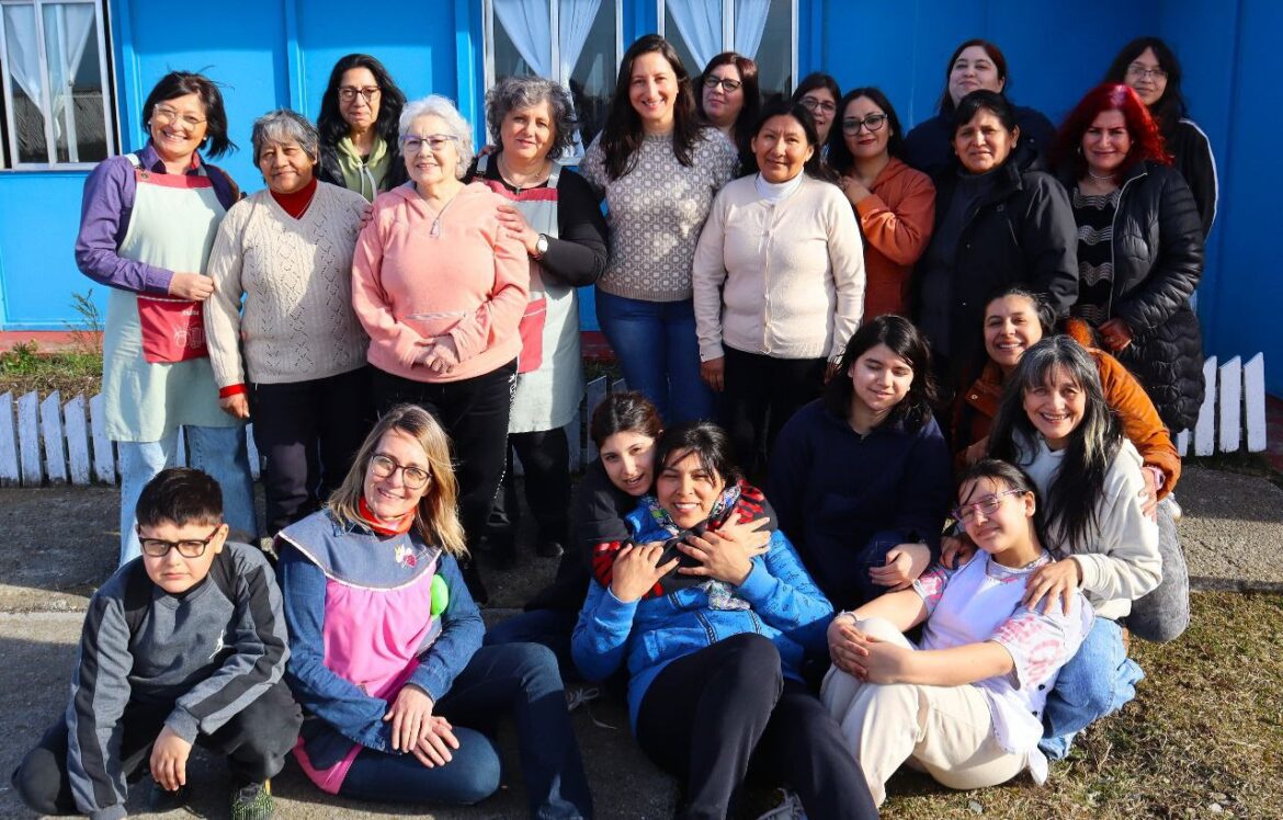 EL MUNICIPIO CELEBRÓ EL MES DE LAS INFANCIAS EN LA ESCUELA RURAL “PIONEROS FUEGUINOS” DE ESTANCIA SARA