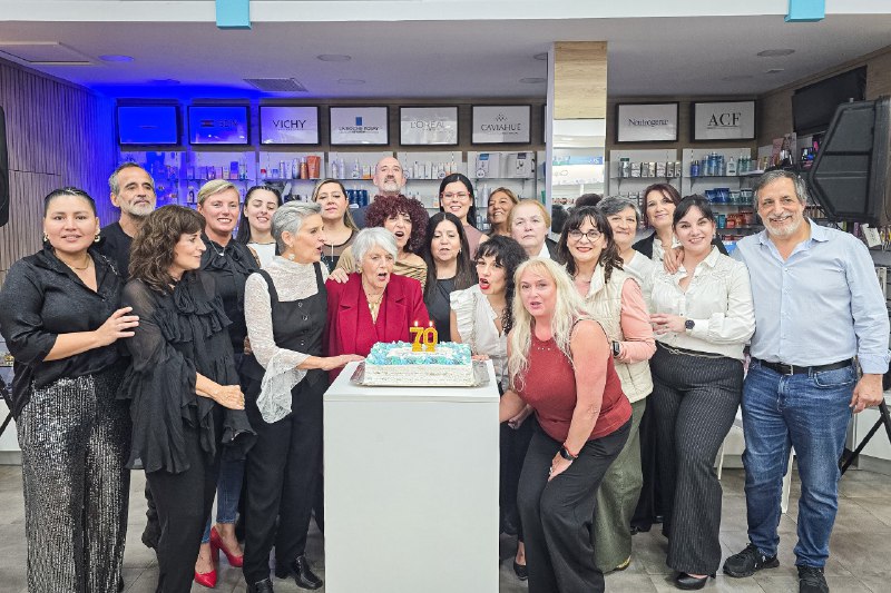 EL MUNICIPIO ESTUVO PRESENTE EN EL 70º ANIVERSARIO DE LA FARMACIA DEL PUEBLO