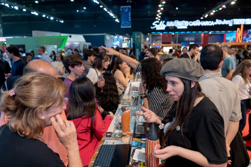 ACTIVA PROMOCIÓN DE TIERRA DEL FUEGO EN EL MARCO DE LA FERIA INTERNACIONAL DE TURISMO 2025