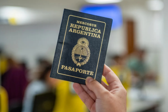 Falla técnica en pasaportes argentinos: el RENAPER despliega operativo de verificación y reposición urgente