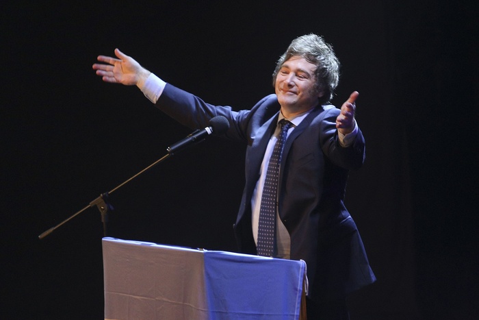 Tras el Revés en Buenos Aires, Milei Intensifica su Agenda en una Semana Crítica