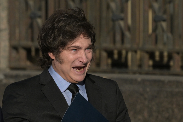 El Gobierno afronta la presión de construir gobernabilidad tras el rescate financiero de Estados Unidos