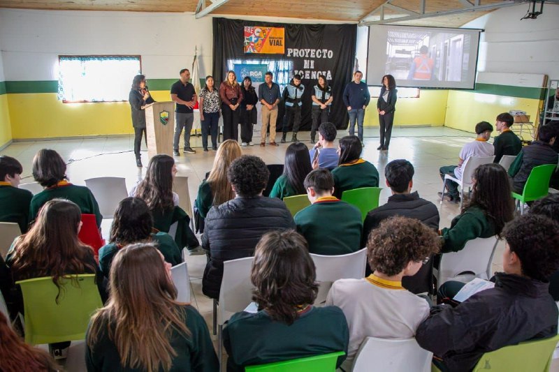 ESTUDIANTES DE EPEIM RECIBIERON SUS CERTIFICADOS DEL CURSO TEÓRICO DE LICENCIAS DE CONDUCIR