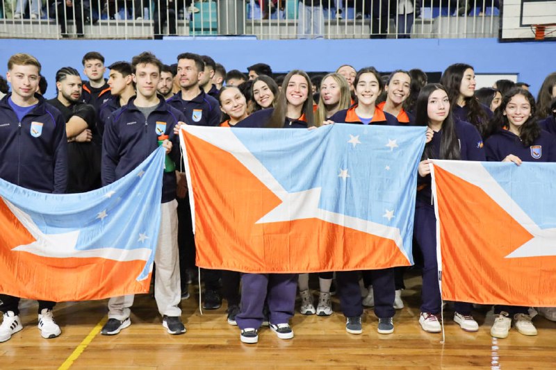 GOBIERNO ACOMPAÑÓ EL INICIO DEL CAMPEONATO ARGENTINO DE SELECCIONES MAYORES Y SUB-19 DE HOCHEY PISTA