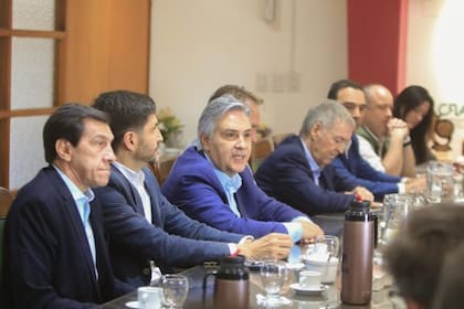 El Gobierno busca reabrir el diálogo con las provincias