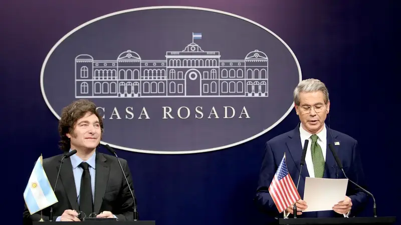 Un Cambio de Rumbo: EE.UU. Descartó un Préstamo Directo para la Argentina y Ofrece una Línea de Swap