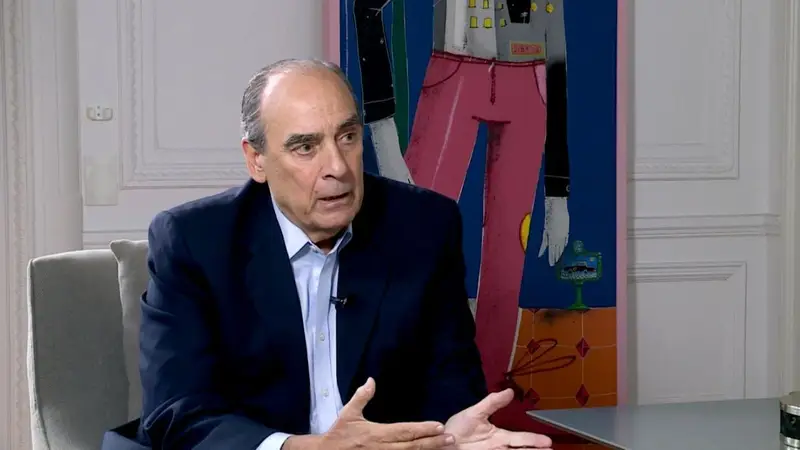 Reconfiguración en el Alto Gobierno: Francos Impulsa un Cambio de Gabinete Tras las Elecciones