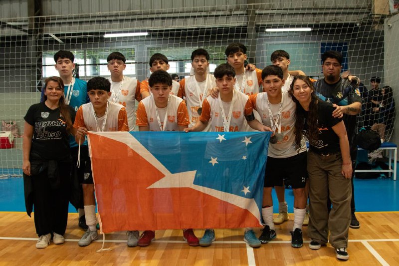 TIERRA DEL FUEGO SELLÓ EL ÚLTIMO DÍA EN LA FELIZ CON MEDALLAS