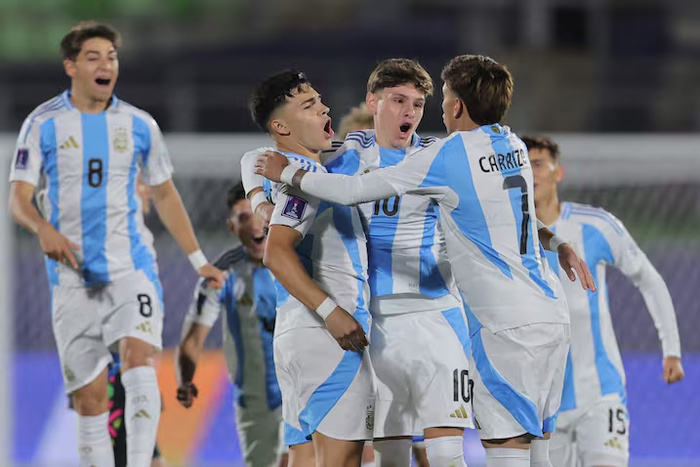 Argentina Sub 20 Define la Cima Frente a Italia en un Duelo Decisivo