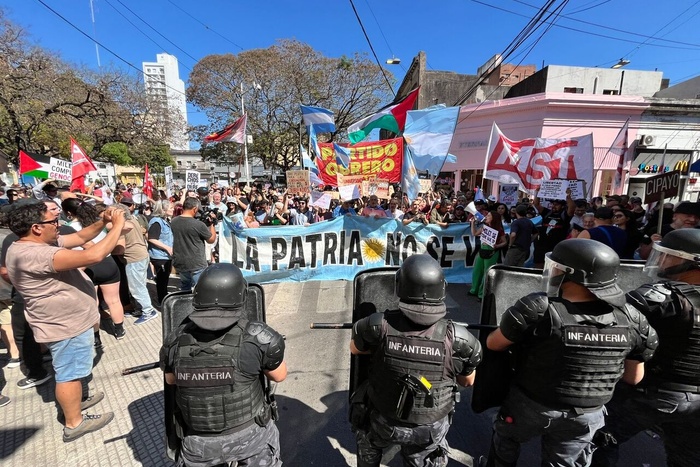 Protestas y Seguridad Acortan la Visita de Milei a Santa Fe
