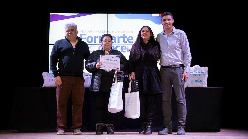 MÁS DE 650 NUEVOS EGRESADOS DEL PROGRAMA MUNICIPAL “FORMARTE ES CRECER”