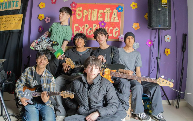 JUVENTUDES DISFRUTARON DEL «SPINETTA DAY» EN EL ESPACIO JOVEN ZONA SUR
