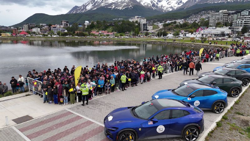 Ushuaia Vivió Una Verdadera Fiesta A Cielo Abierto Con La Exhibición De Ferrari De La Cavalcade