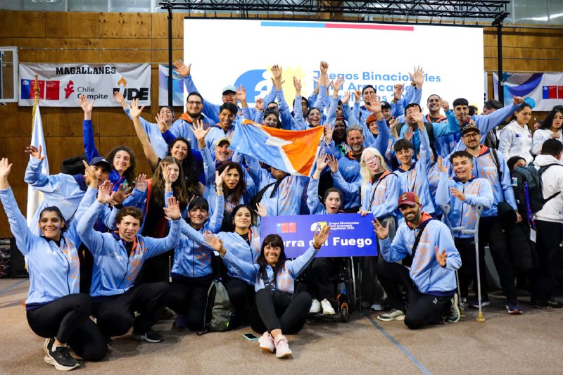 La Delegación Fueguina Vivió El Emotivo Acto Inaugural De Los IV Juegos Binacionales PARAARAUCANÍA En Punta Arenas