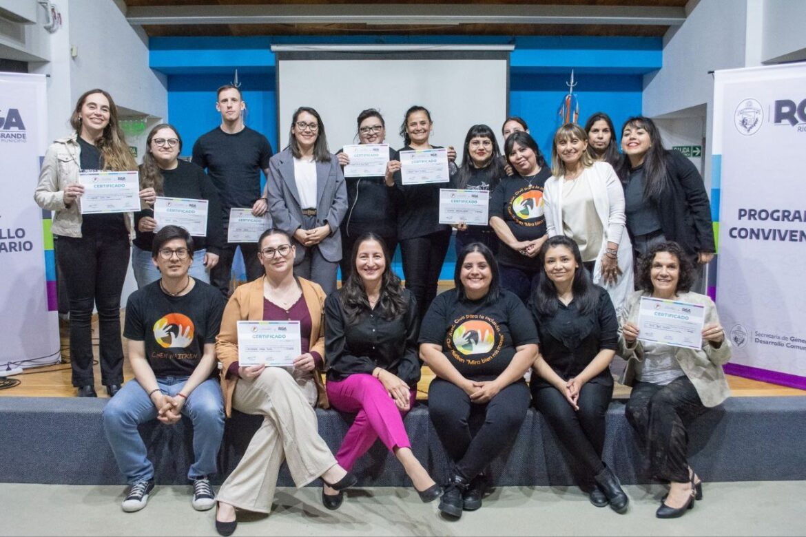 EL MUNICIPIO DE RÍO GRANDE FINALIZÓ EL TALLER DE LENGUA DE SEÑAS ARGENTINA PARA PERSONAL MUNICIPAL