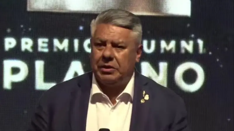 Tapia Frente a las Críticas: Un Llamado a la Unidad y una Defensa de su Gestión en el Fútbol Argentino