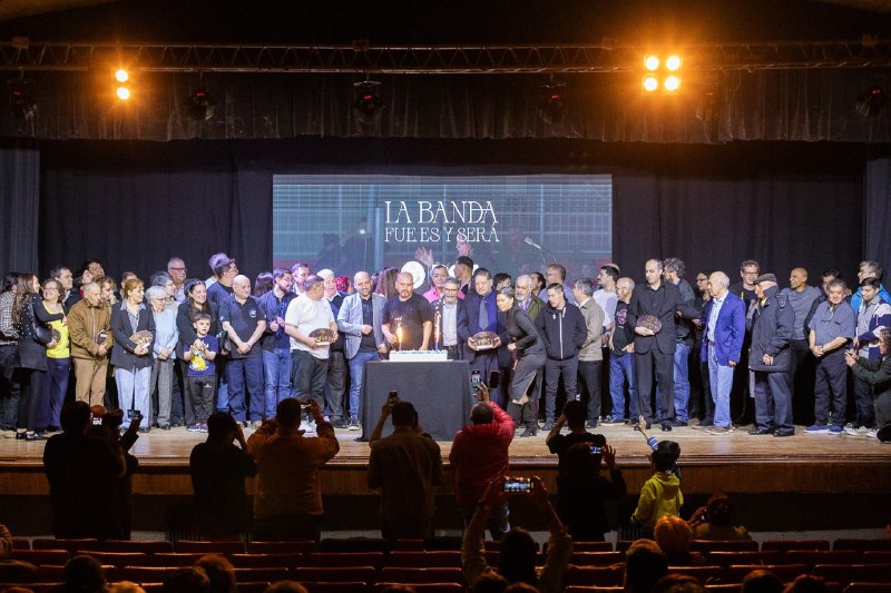 CON MUCHA EMOCIÓN, SE ESTRENÓ EL DOCUMENTAL “LA BANDA FUE, ES Y SERÁ”