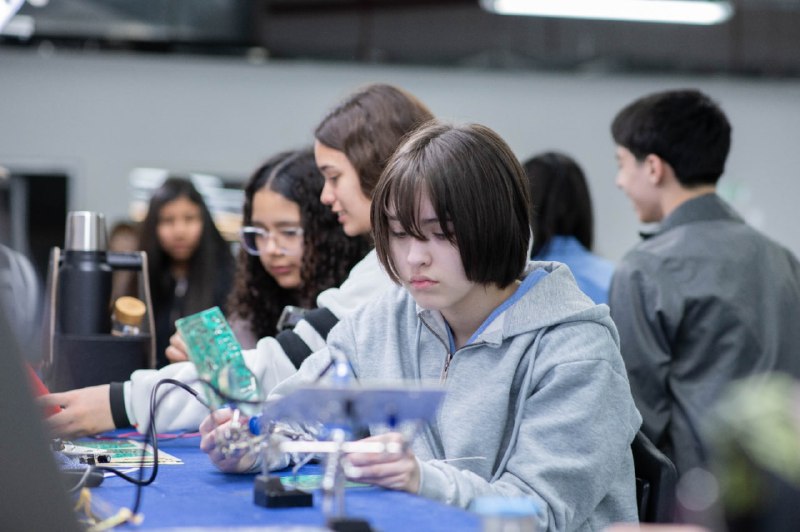 COLEGIOS TÉCNICOS DE RÍO GRANDE PARTICIPARON DE LA 2° EDICIÓN DE TECNOGRANDE
