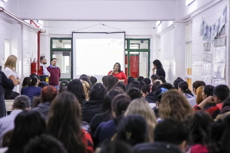 MÁS DE 70 ESTUDIANTES PARTICIPARON DE LA CAPACITACIÓN INTEGRAL DE INCLUSIÓN LABORAL EN TOLHUIN