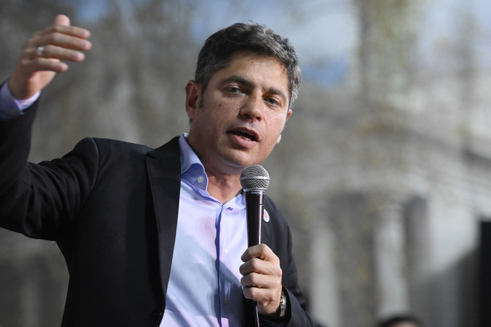 Kicillof intensifica la pulseada política y desafía a Milei con una carta de fuerte tono opositor