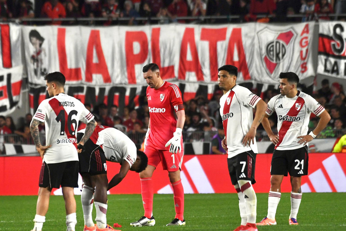 River Plate en la Encrucijada: Crisis Deportiva y Riesgo de Quedar Fuera de la Copa Libertadores