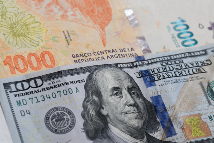 El Mercado Local Sufre un Freno Tras la Euforia Inicial: Caen Acciones y Bonos en una Jornada de Ajuste