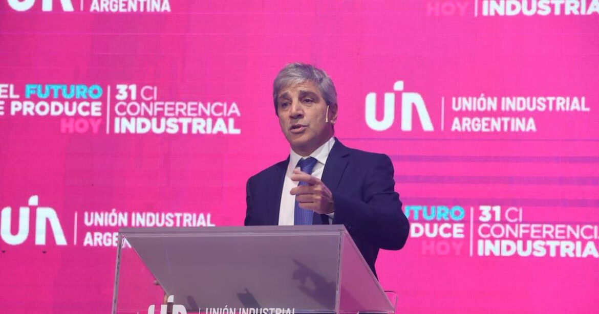 El Gobierno frena la libre flotación del dólar por temor a la inflación y la inestabilidad política