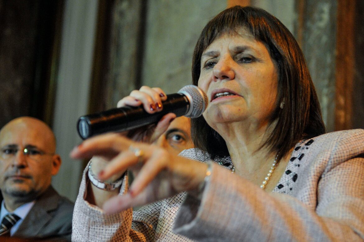 Bullrich Denuncia Penalmente a un Dirigente Sindical por Sus Declaraciones contra el Gobierno