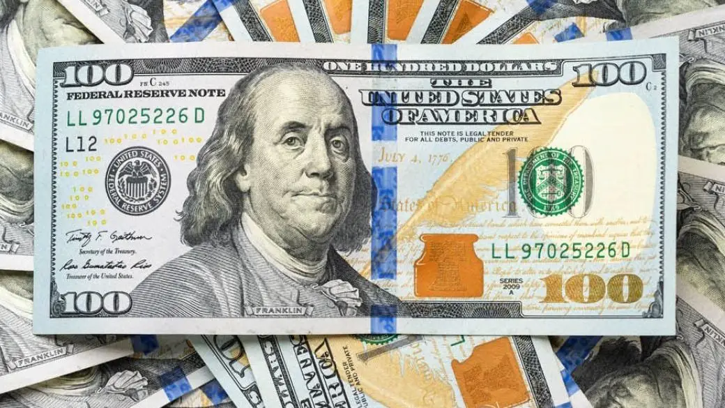 El dólar paralelo rompe una barrera clave y supera el techo cambiario oficial