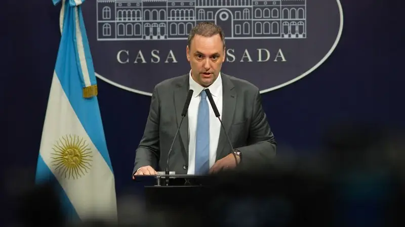 Acuerdo Laboral de Adorni: Una Indemnización Millonaria y el Cambio que Impulsa la Reforma