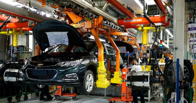 La Industria Automotriz Ajusta el Censor: Despidos Masivos en Planta de General Motors