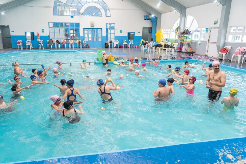 EL MUNICIPIO INVITA A VIVIR EL VERANO 2026 EN EL NATATORIO MUNICIPAL EVA PERÓN