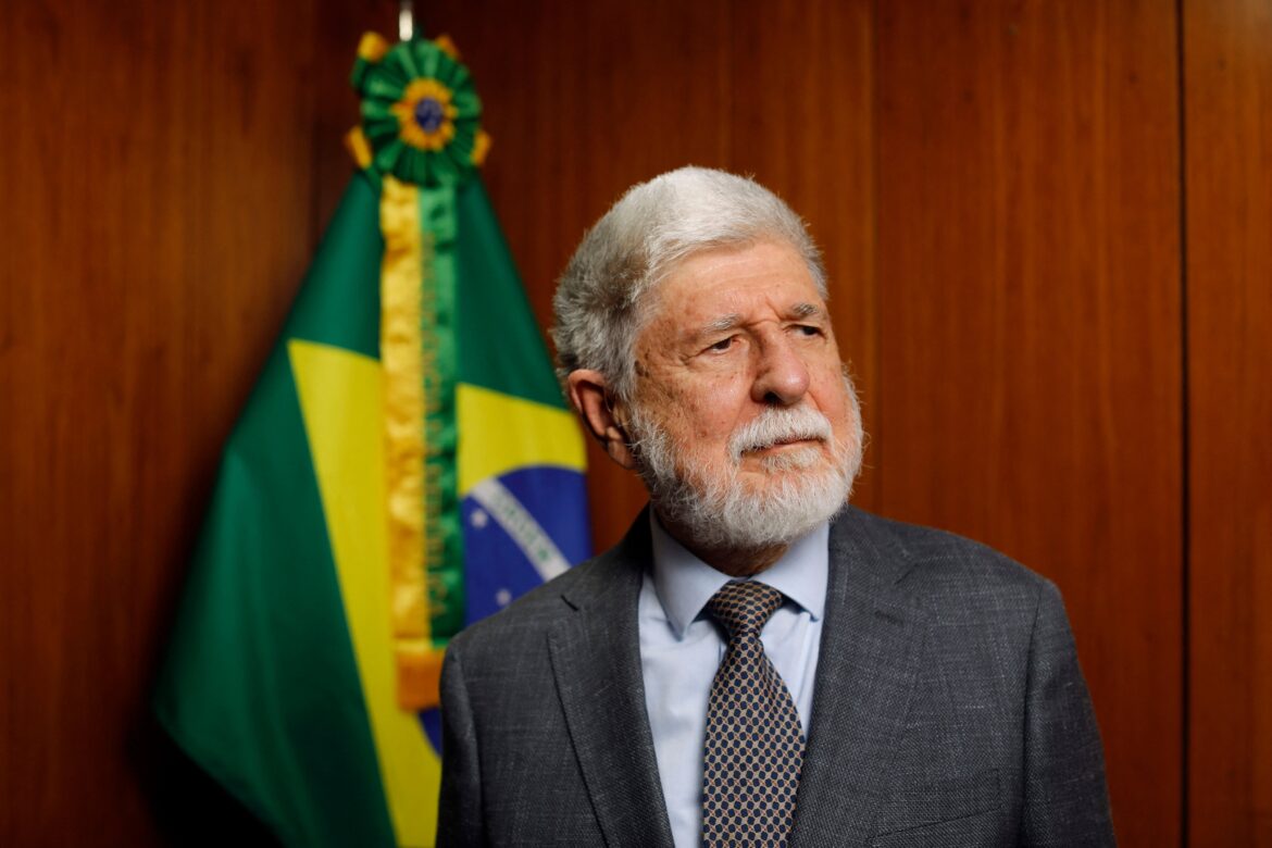 Asesor de Lula Advierte que una Intervención en Venezuela Podría Desatar un Conflicto Regional Similar a la Guerra de Vietnam