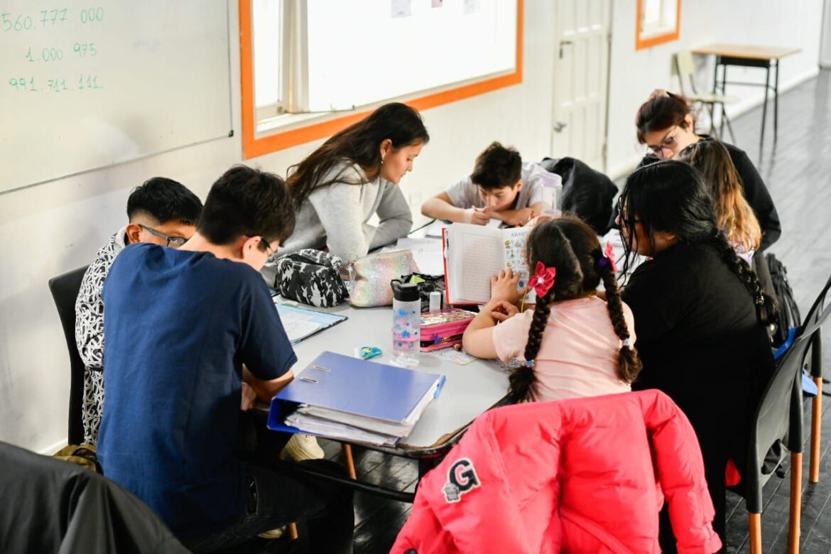 Programa Aprendo En Mi Barrio: Más De 650 Estudiantes Recibieron Acompañamiento Educativo En 29 Sedes Este Año