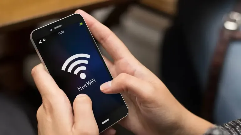 Intrusos en la Red: Cómo Desenmascarar a Quién Usa tu WiFi sin Permiso