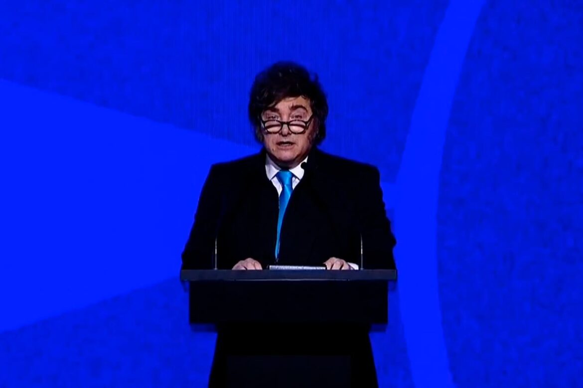 El Presidente Milei anticipa más reformas en un saludo navideño con tono de campaña