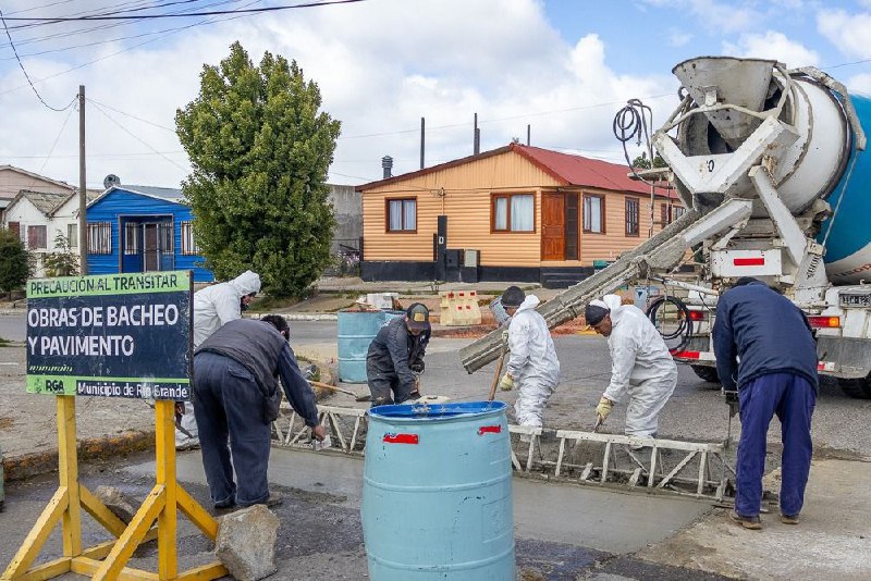 PLAN DE OBRAS VIALES: SE REALIZAN TAREAS DE MEJORAMIENTO EN DIVERSAS ARTERIAS
