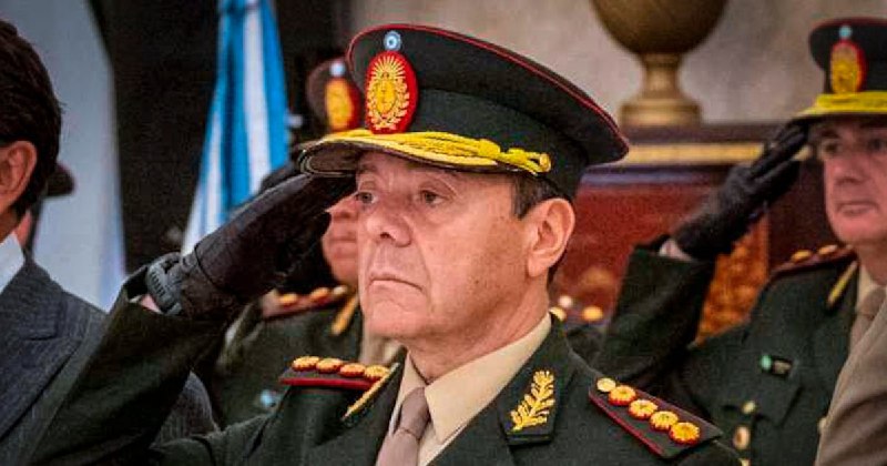 Reconfiguración en la Cúpula de Inteligencia: Un Almirante con Lazos Estadounidenses Asume el Mando Estratégico