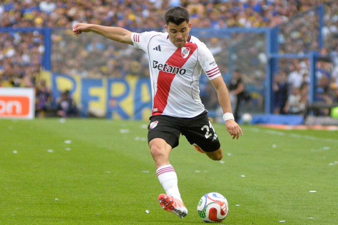 River con la zaga en emergencia: sin Acuña, Viña a la espera y Armani en carrera contra el reloj