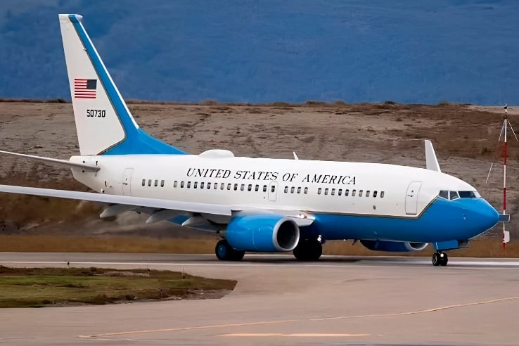 Una Visita Furtiva en el Confín del Mundo: Congresistas de EE.UU. Desembarcan en Ushuaia y Despiertan Sospechas Geopolíticas