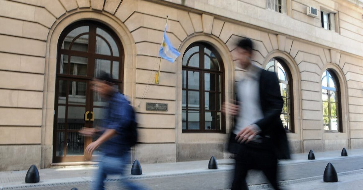 La Justicia Debe Decidir Si Interviene en el Receso Contra la Reforma de Inteligencia de Milei