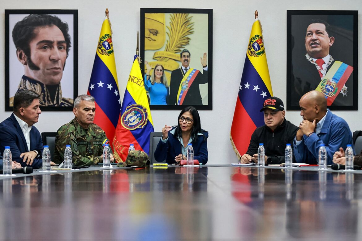 Firmeza en la Adversidad: Venezuela Contiene el Golpe y Negocia desde la Cohesión