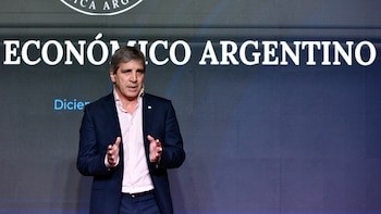 Frente al Abismo del Vencimiento, el Gobierno Afina la Estrategia para Reunir los Fondos Críticos