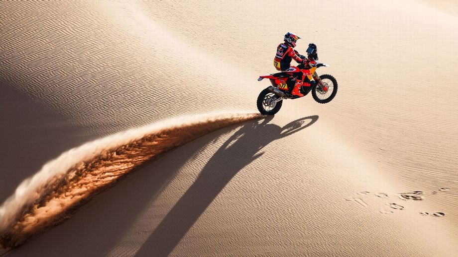 Luciano Benavides Conquista el Desierto y Asume el Liderato en el Dakar