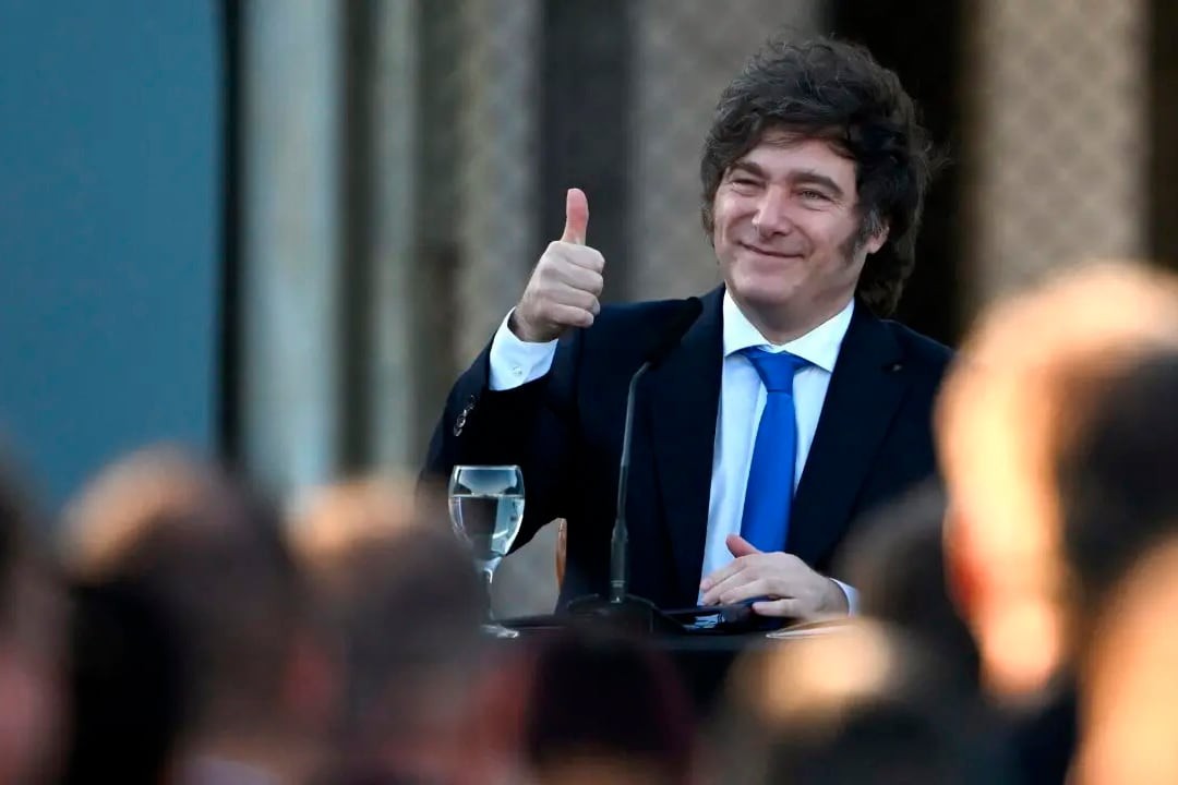 El Doble Ritmo de la Gestión: Frente Internacional y Crisis Doméstica en la Agenda de Milei