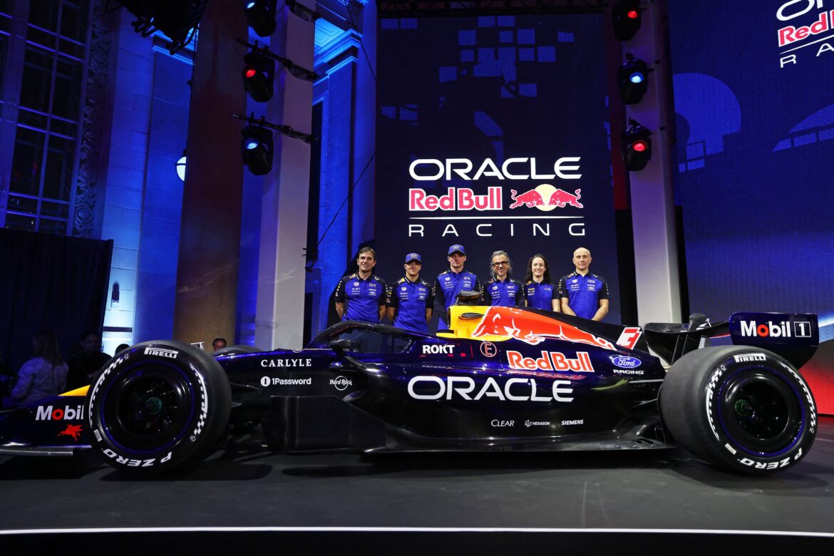 Un Guiño al Pasado Triunfal: Red Bull Desvela el RB22 con un Homenaje a la Era Vettel para la Crucial Temporada 2026