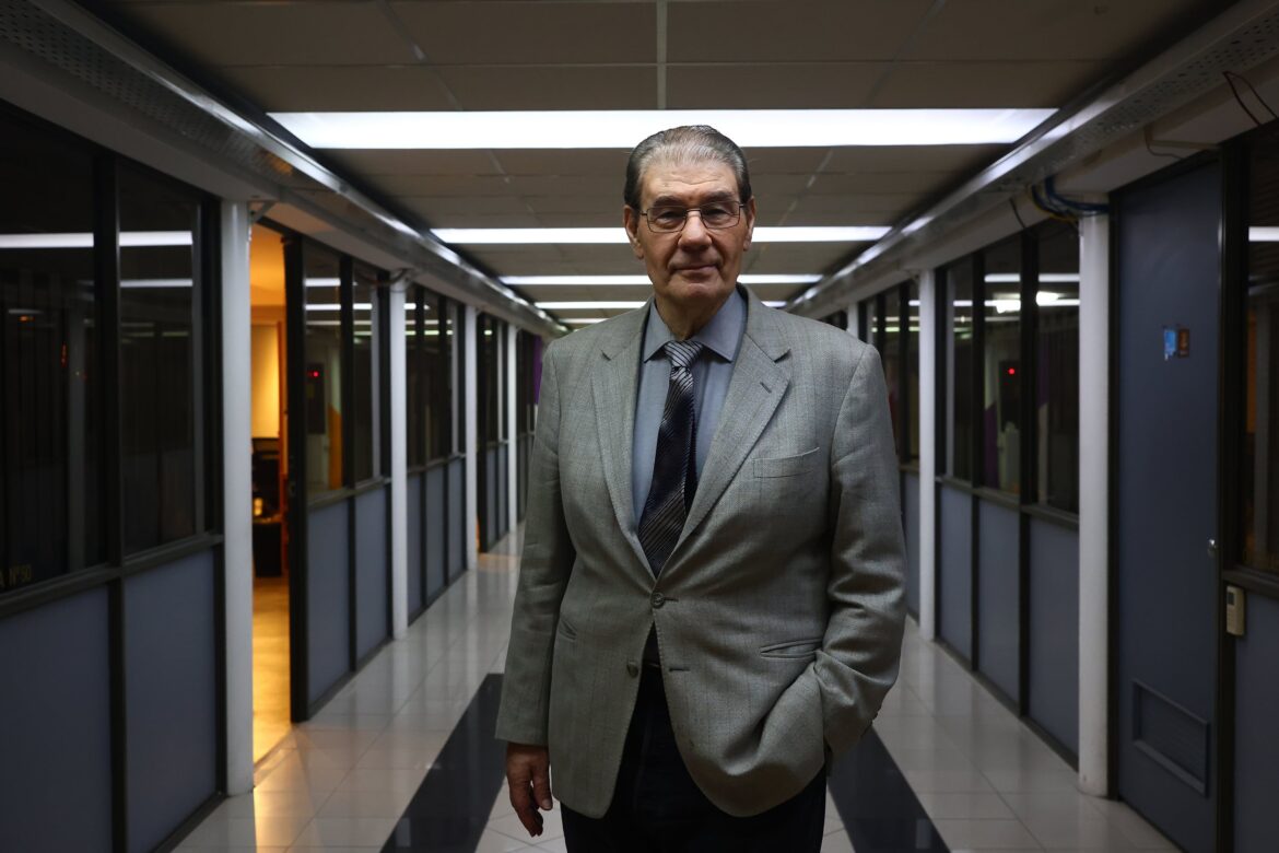 Conflictos Privados en la Cúpula del Poder Opacan la Crisis Nacional