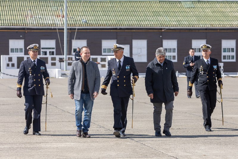 EL MUNICIPIO DE RÍO GRANDE ACOMPAÑÓ EL CAMBIO DE AUTORIDADES DEL BIM 5 Y DEL DESTACAMENTO NAVAL
