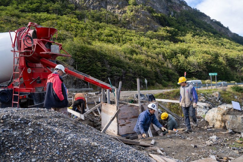 SE REALIZA EL HORMIGONADO DONDE FUNCIONARÁ EL NUEVO PUESTO DE CONTROL DE USHUAIA